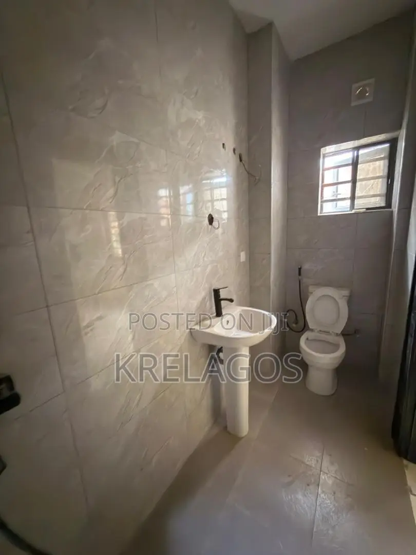 2bdrm Apartment in Ologolo for sale