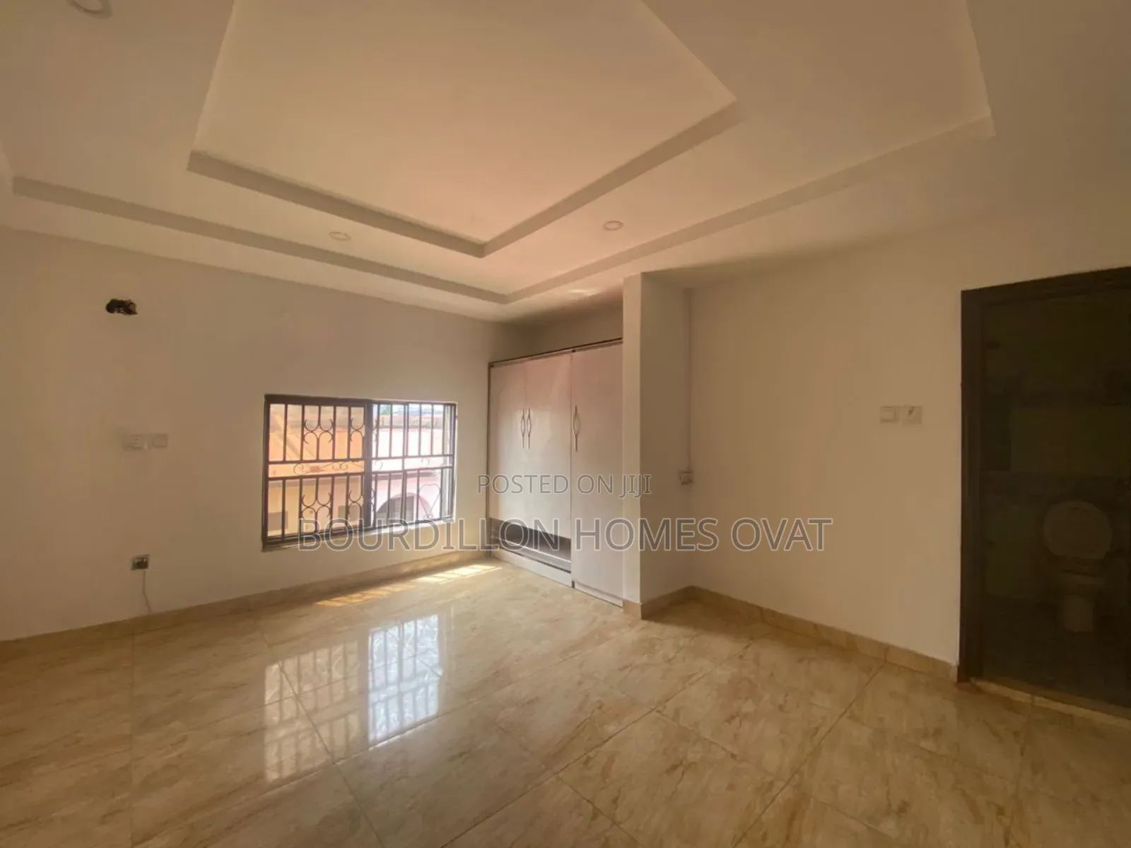 3bdrm Apartment in Lekki Phase 1 for rent