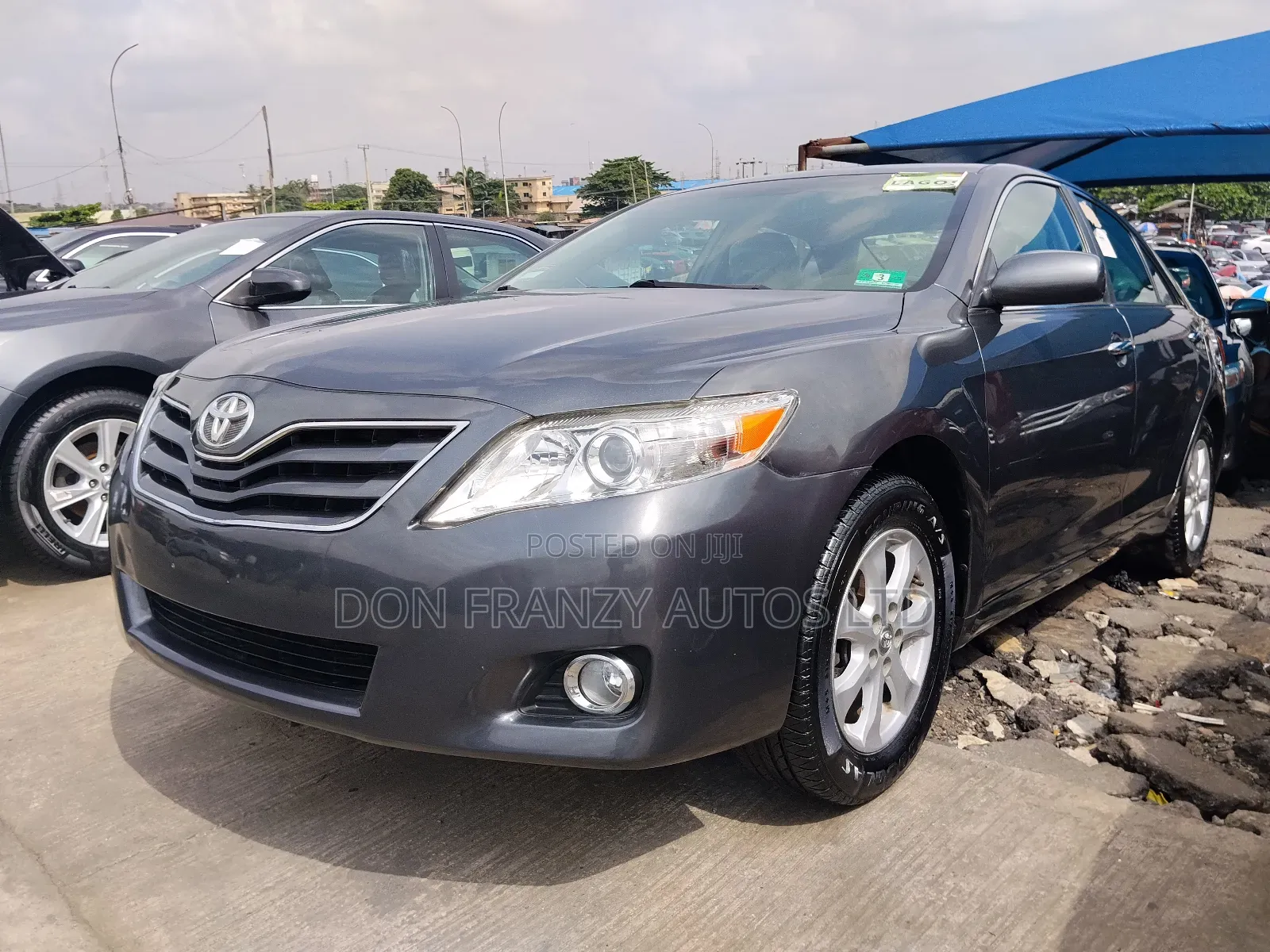 Toyota Camry LE 4dr Sedan (2.5L 4cyl 6AM) 2010 Gray