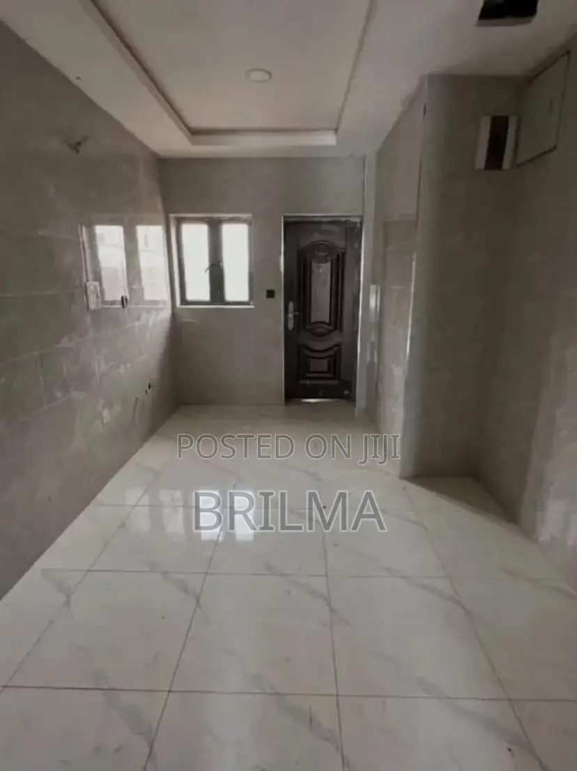 4bdrm Duplex in Life Camp for sale