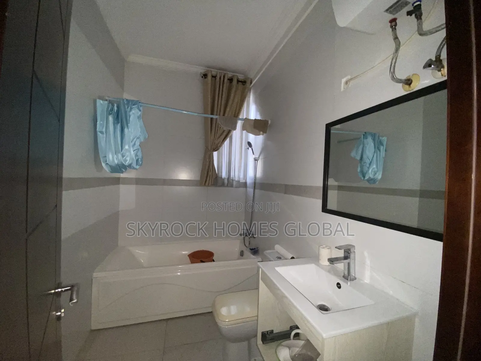 3bdrm Duplex in Parkview Estate for rent