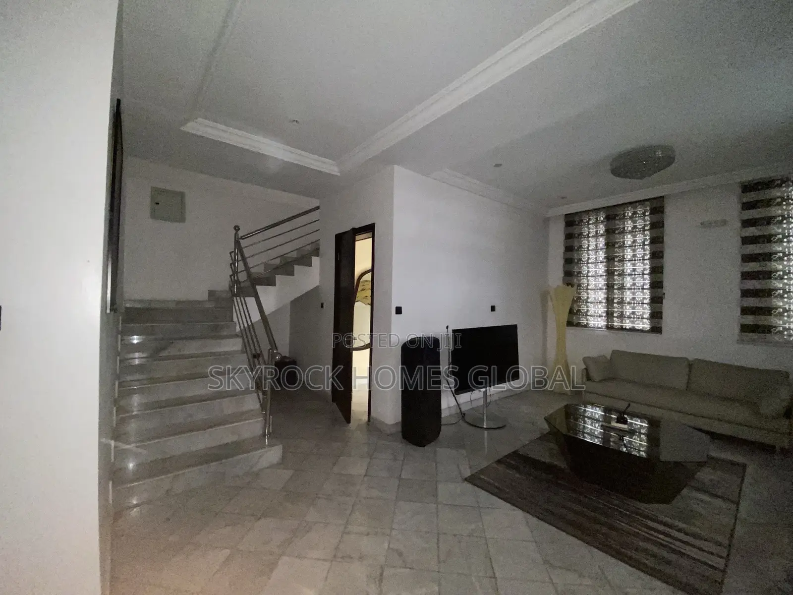 3bdrm Duplex in Parkview Estate for rent