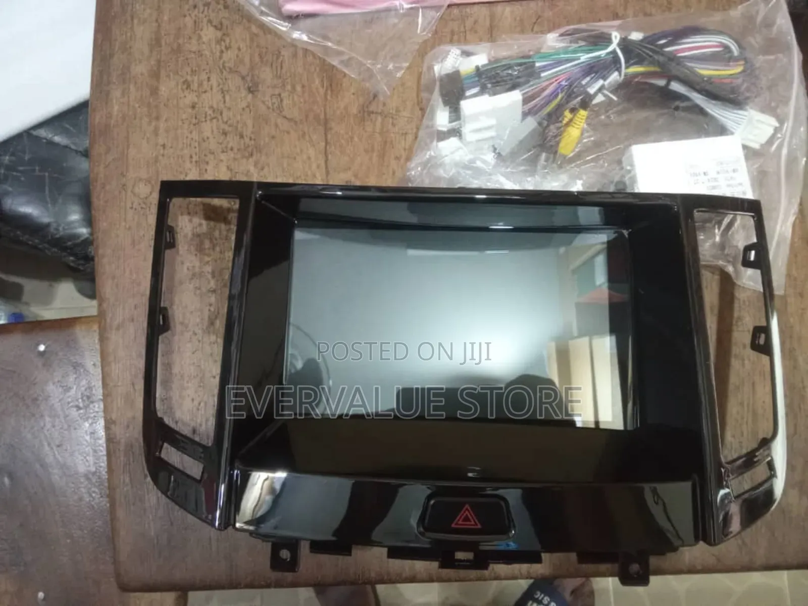 Infiniti Fx35 Android Player + Reverse Camera.
