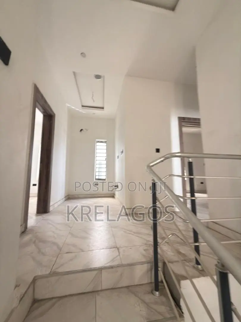4bdrm Duplex in Orchid, Chevron for rent