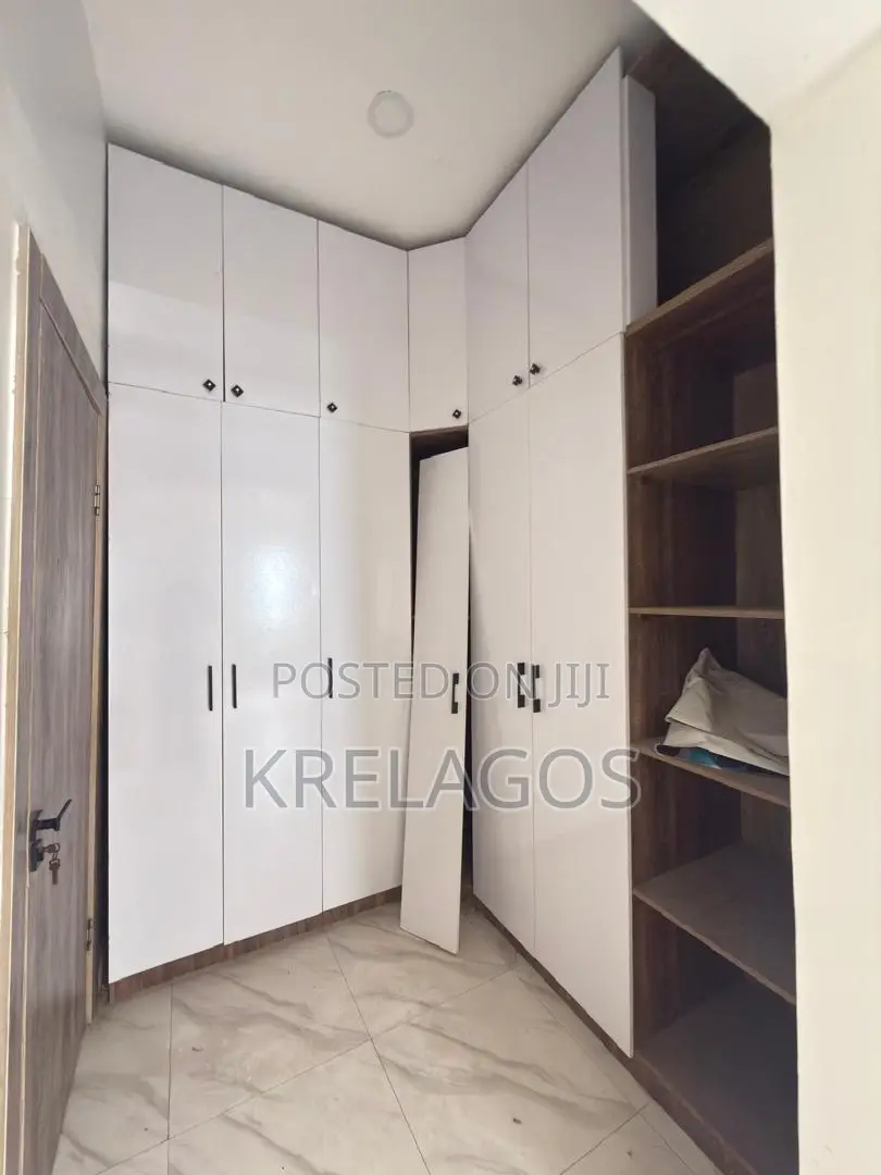 4bdrm Duplex in Orchid, Chevron for rent