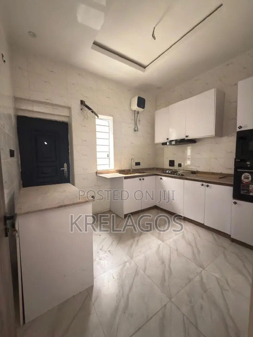 4bdrm Duplex in Orchid, Chevron for rent