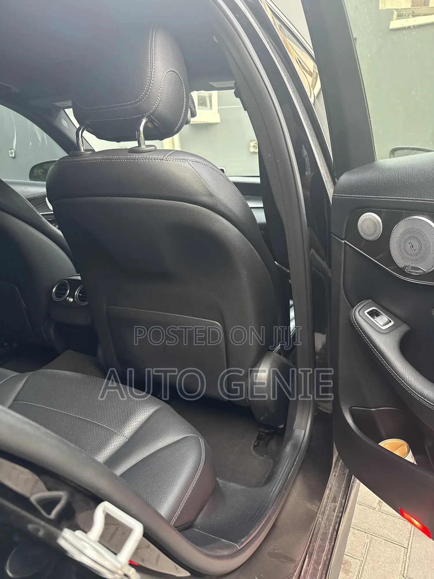 Mercedes-Benz C300 2016 Black