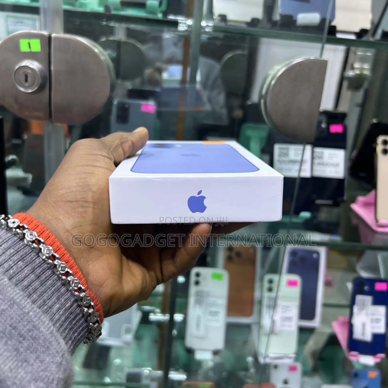 New Apple iPhone 16 Plus 128 GB Blue