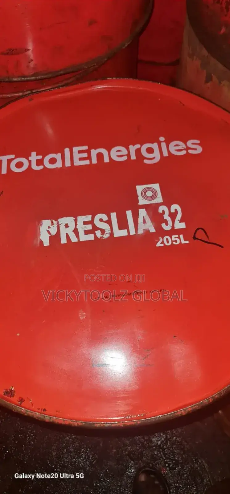 Totalenergies /Total Preslia 32 Mineral Oil 205l