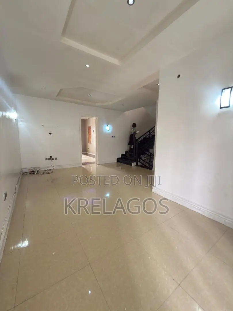 4bdrm House in Victoria Island Extension for rent