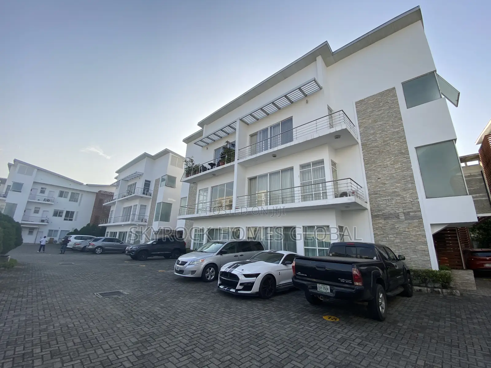 3bdrm Apartment in Banana Island for sale