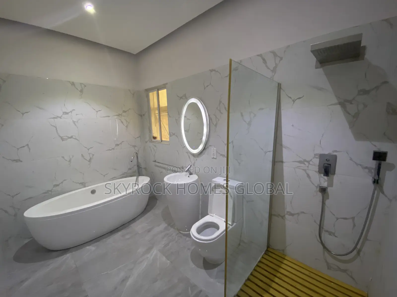 3bdrm Apartment in Banana Island for sale