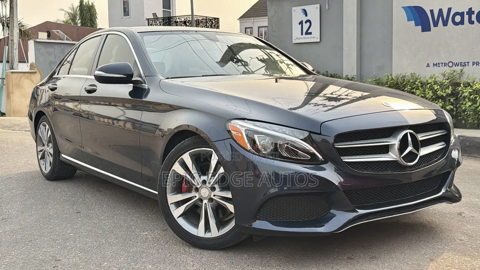 Mercedes-Benz C300 Luxury 4dr AWD 4Matic Sedan (2.0L 4cyl 7A) 2015 Blue