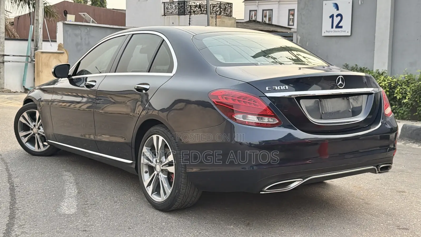 Mercedes-Benz C300 Luxury 4dr AWD 4Matic Sedan (2.0L 4cyl 7A) 2015 Blue