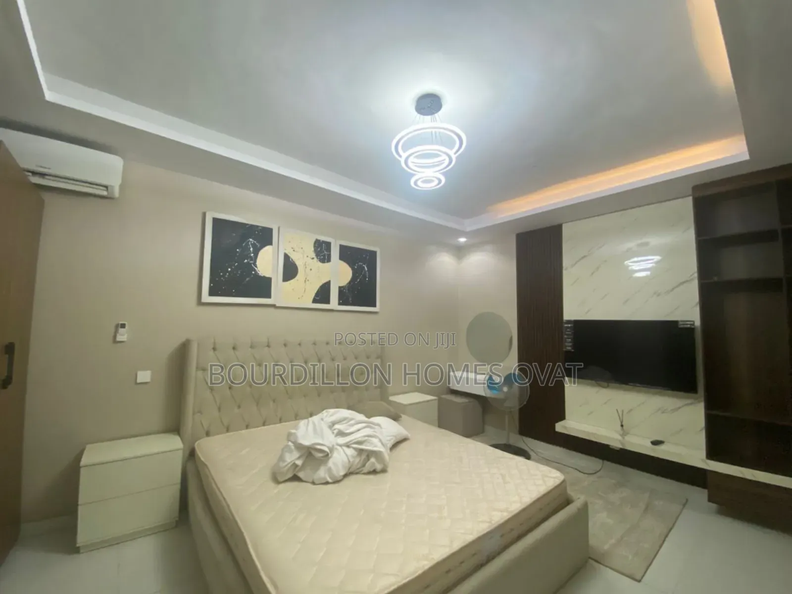 2bdrm Apartment in Lekki Phase 1 for rent