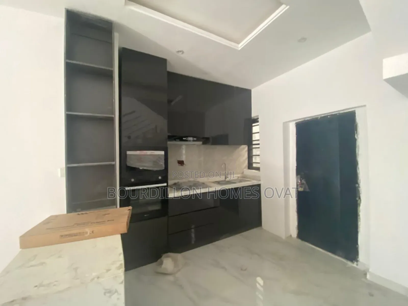 4bdrm Duplex in Lekki Phase 1 for sale
