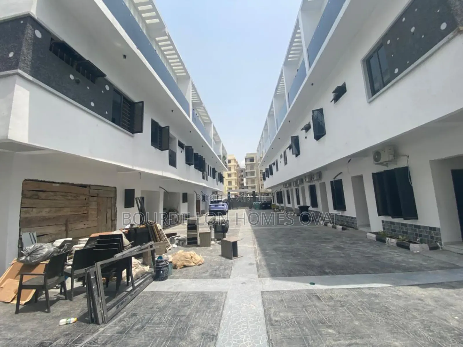 2bdrm Duplex in Lekki Phase 1 for sale