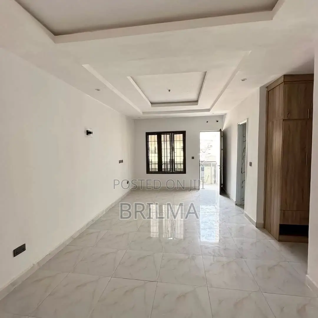 4bdrm Duplex in Guzape District for sale