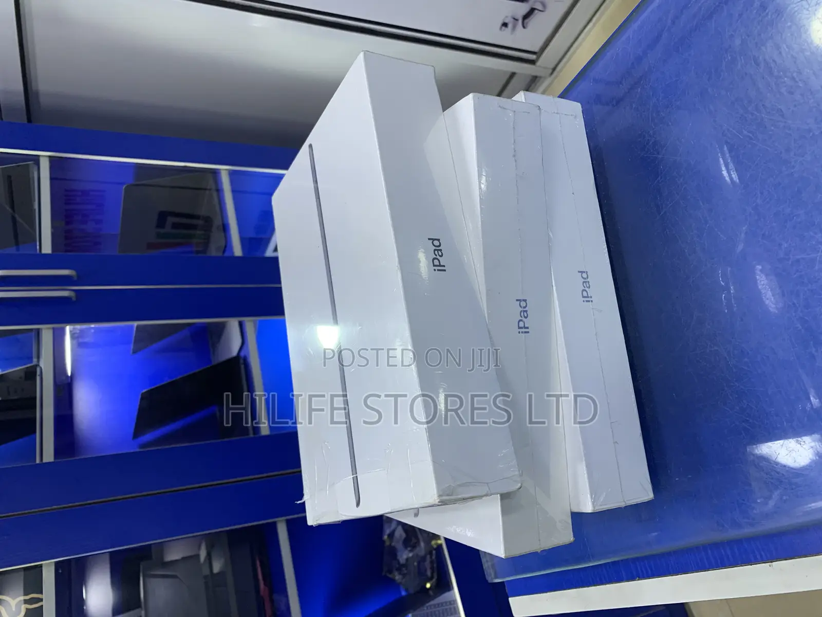 New Apple iPad 9.7 64 GB