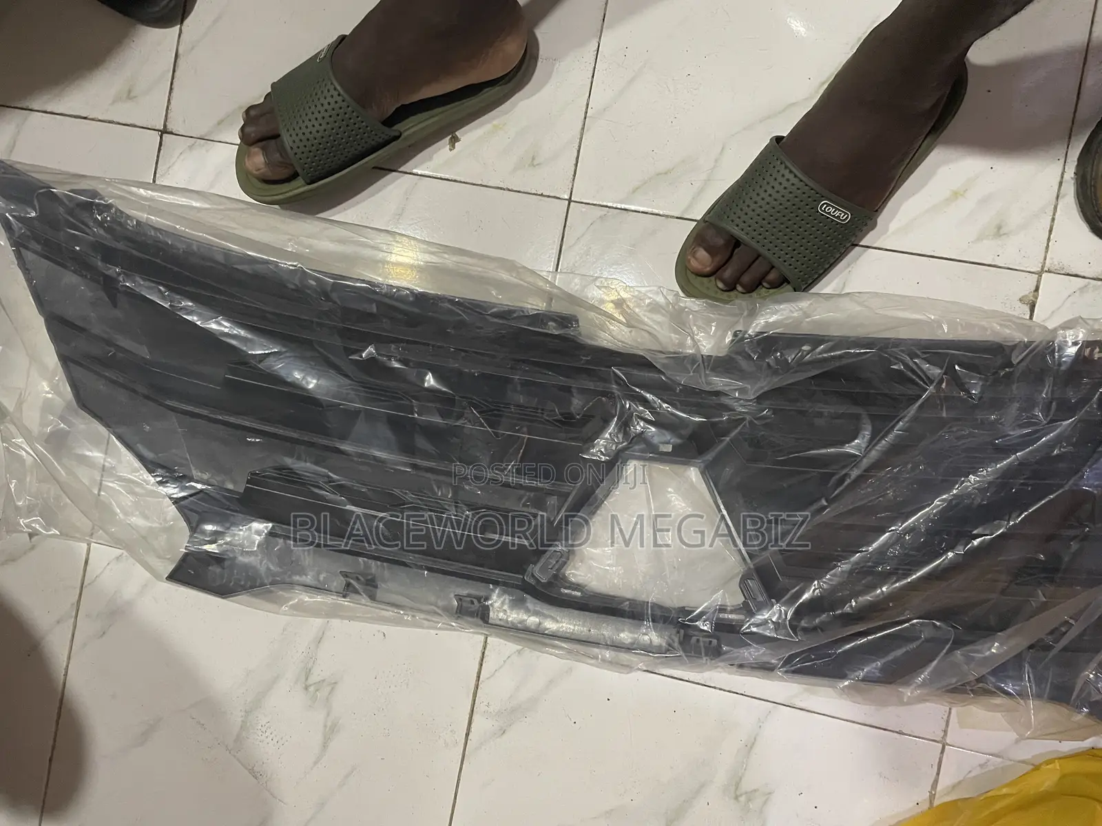 Front Bumper Grille Mistubishi L200 2022