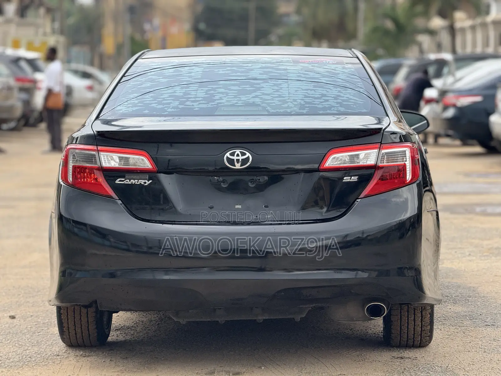 Toyota Camry SE 4dr Sedan (2.5L 4cyl 6A) 2013 Black