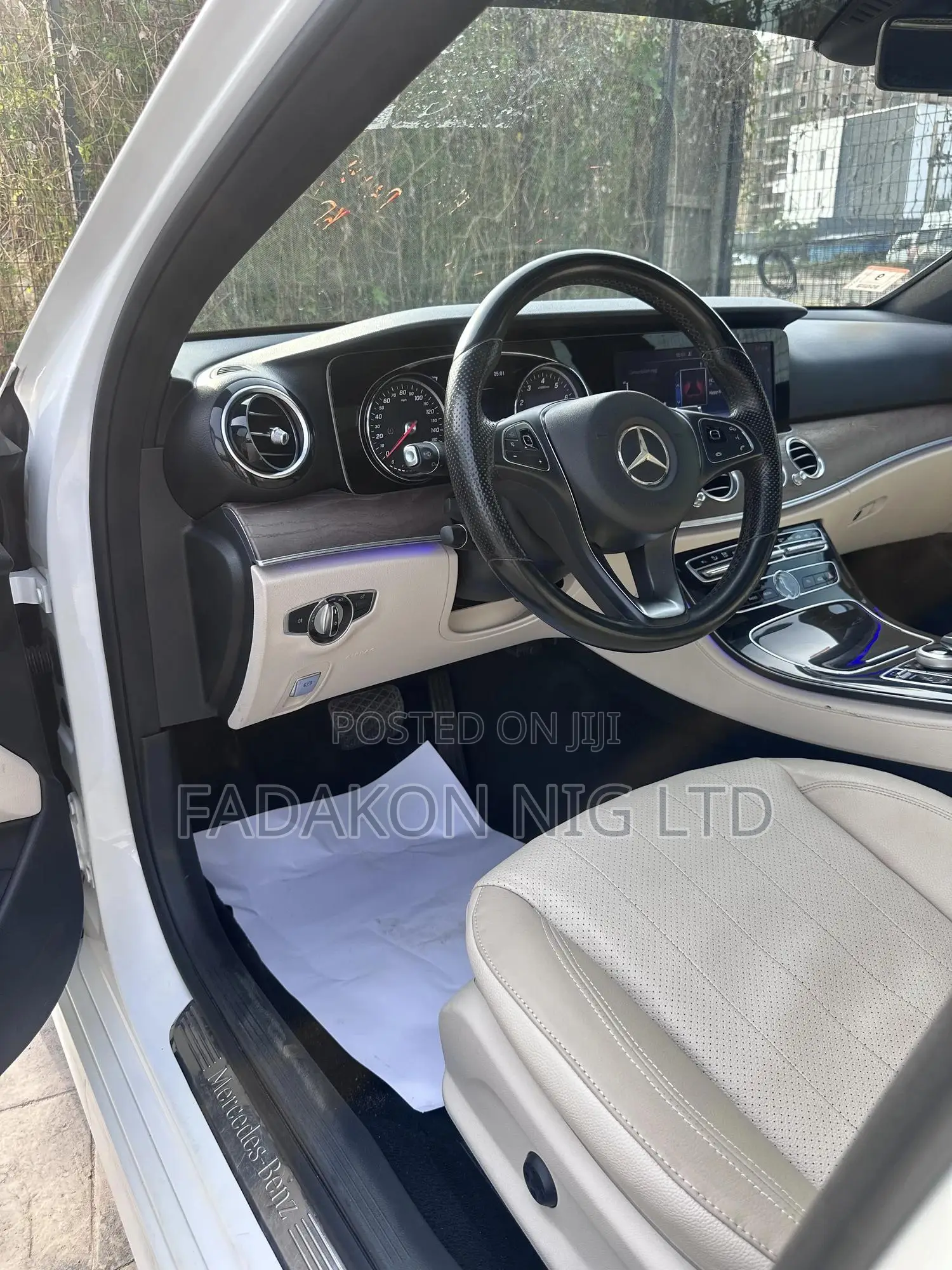 Mercedes-Benz E300 2016 White