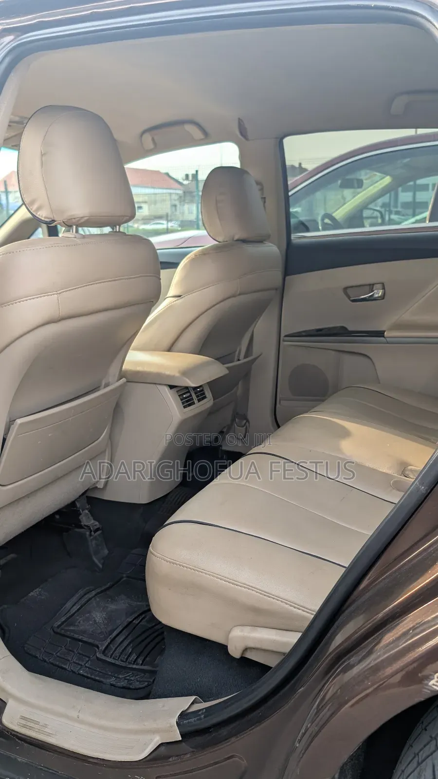 Toyota Venza 2010 Brown