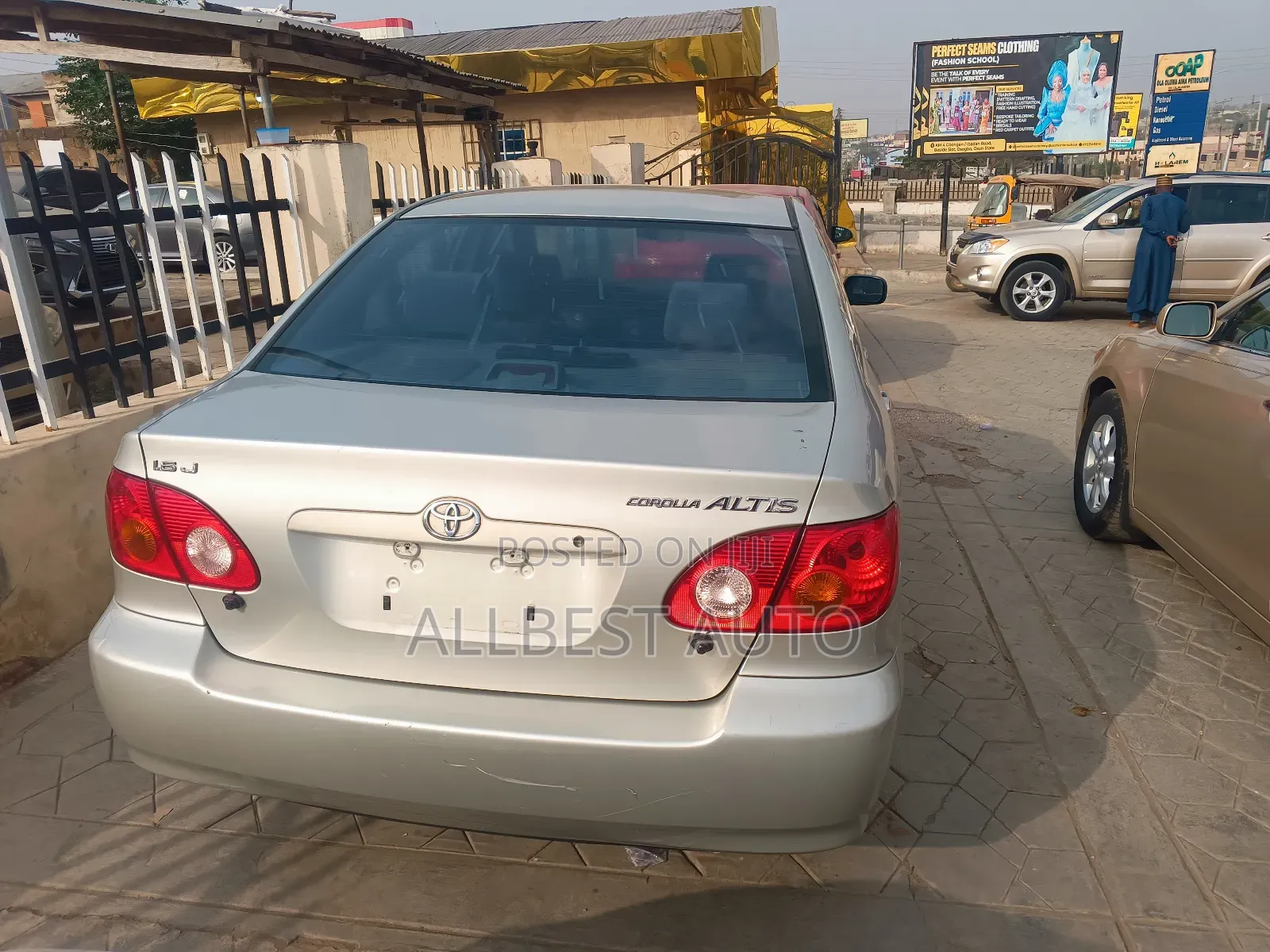Toyota Corolla Sedan 2003 Gold