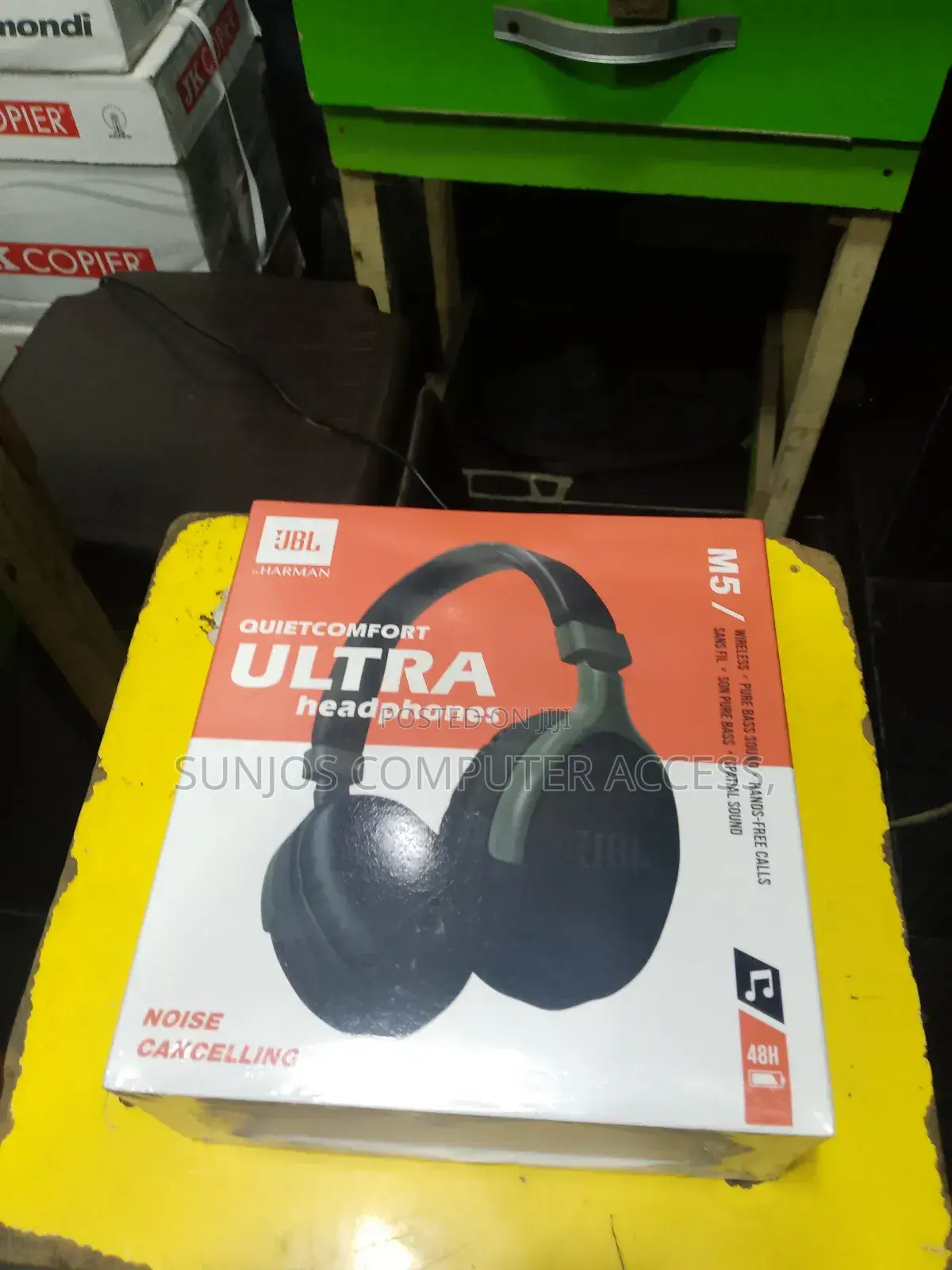 JBL Quiecomfort Ultra Headset