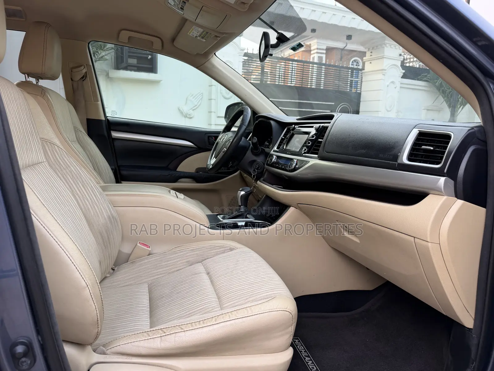 Toyota Highlander LE V6 4x4 (3.5L 6cyl 6A) 2016 Blue
