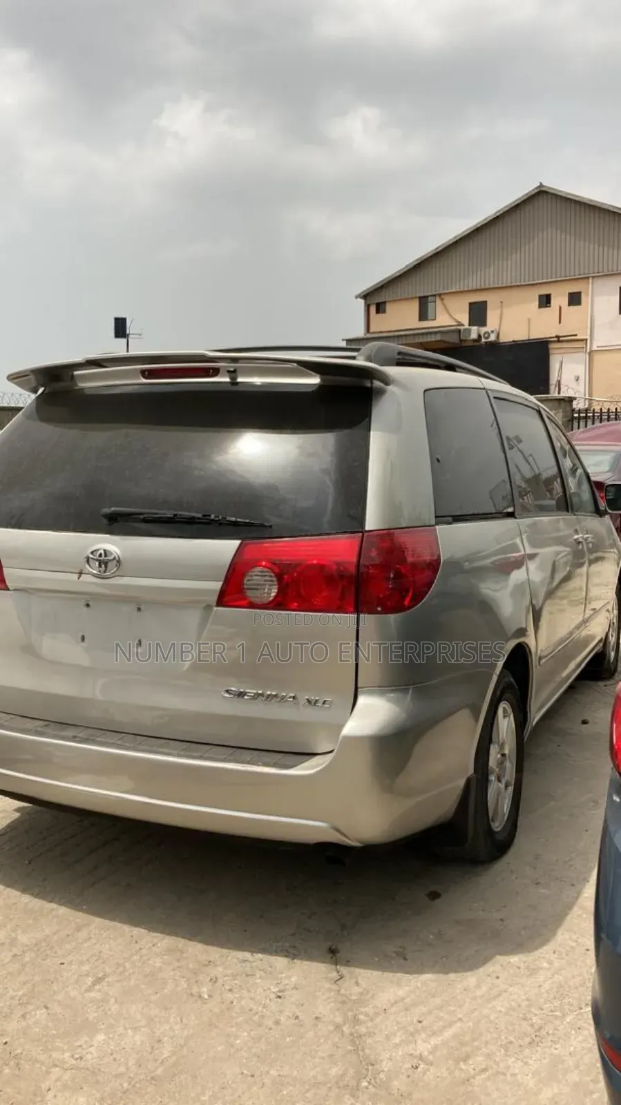 Toyota Sienna 2006 Silver