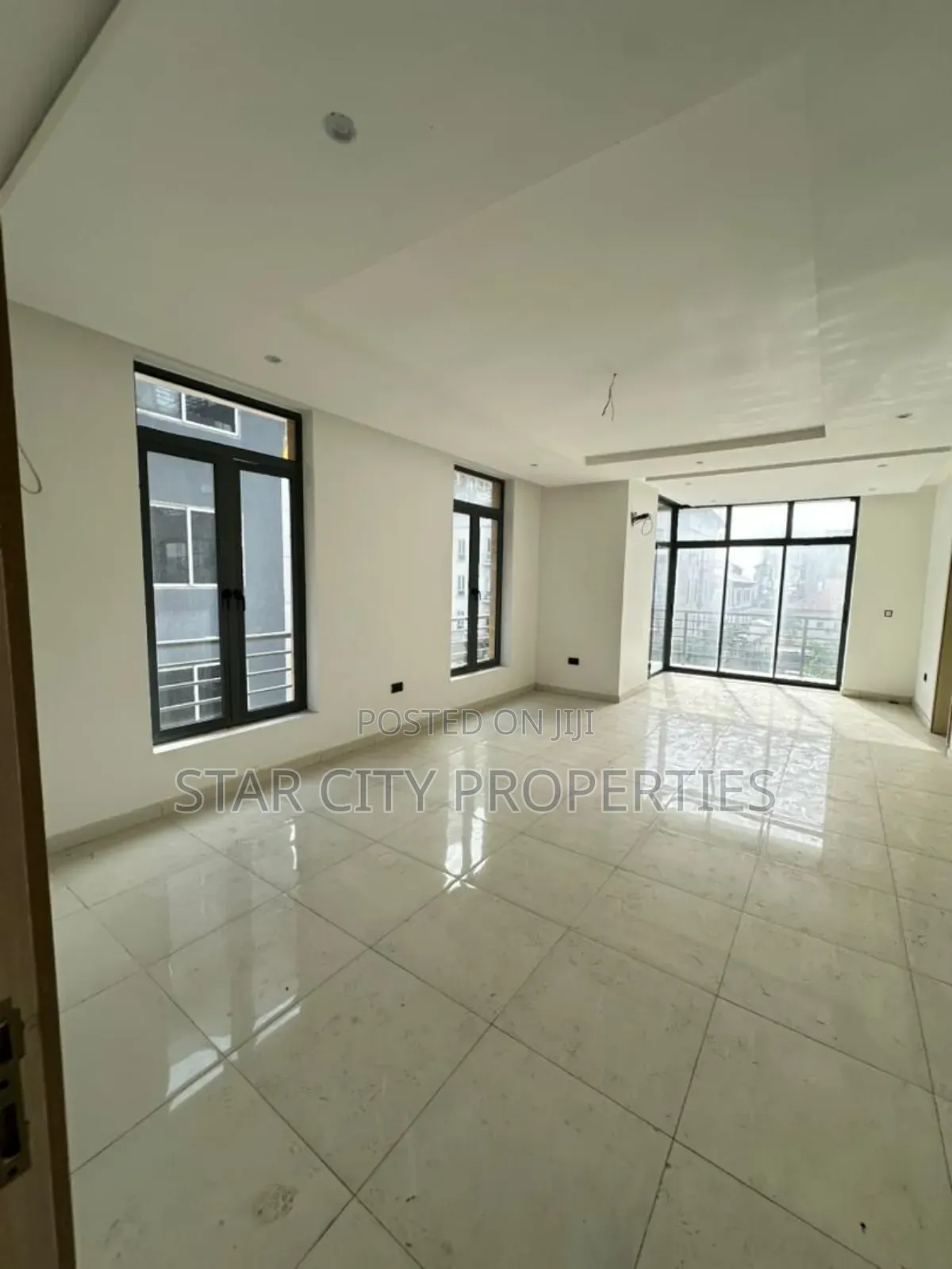 3bdrm Apartment in Lekki Phase 1 Lagos for sale