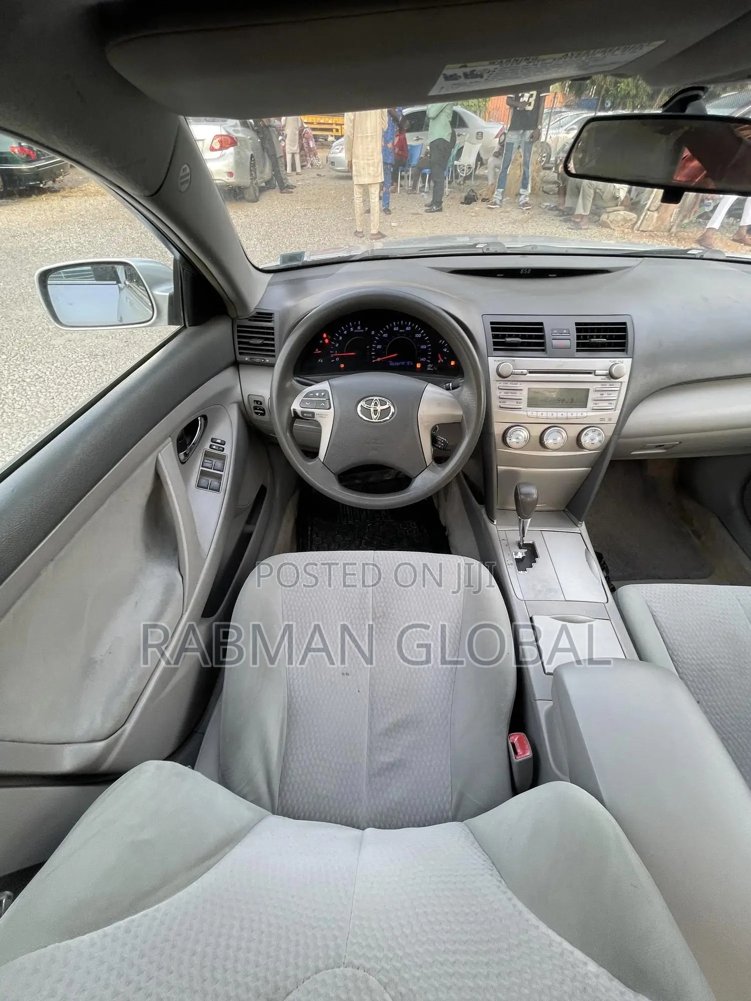Toyota Camry LE 4dr Sedan (2.5L 4cyl 6A) 2011 Silver