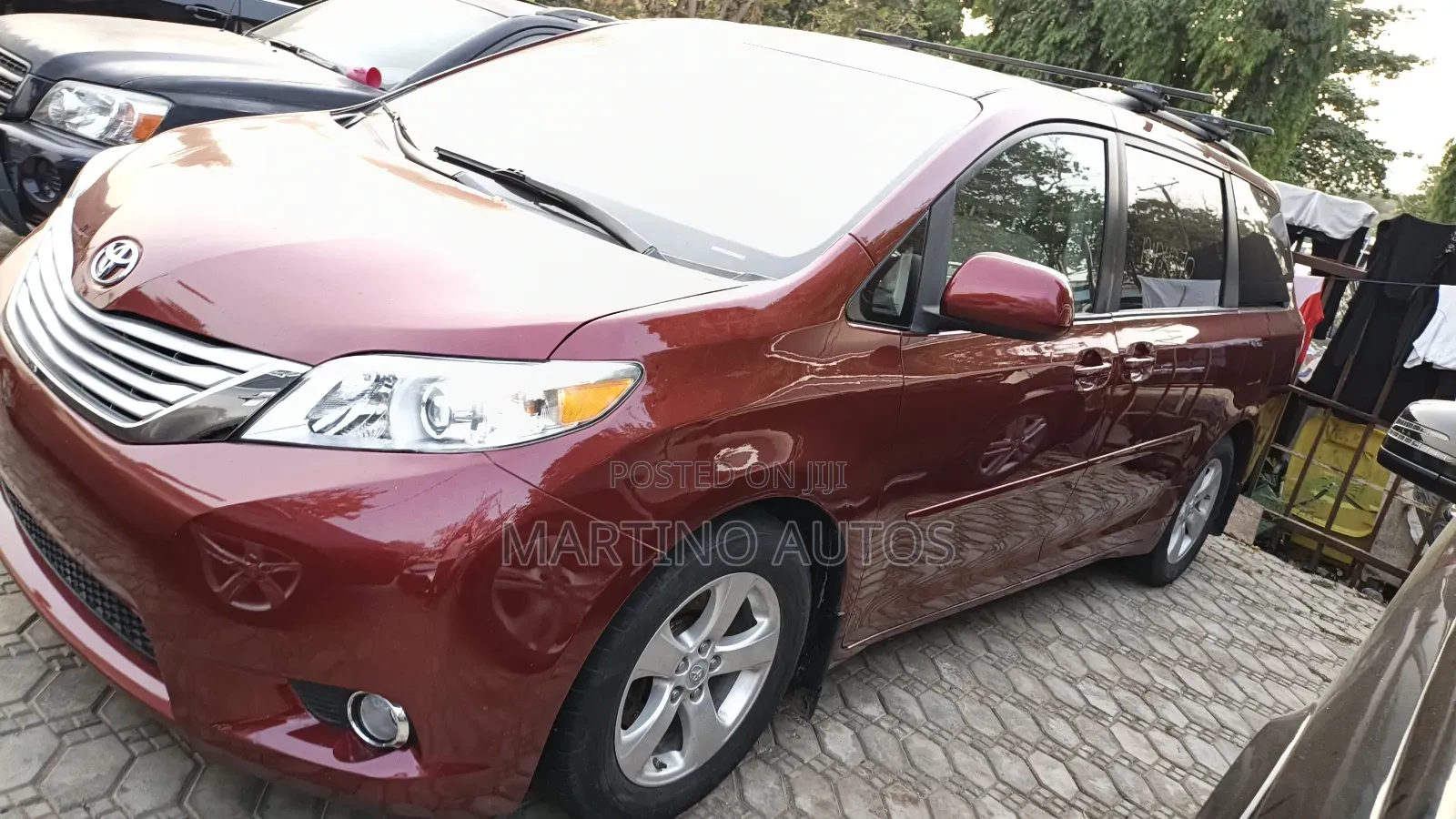 Toyota Sienna 2015 Red
