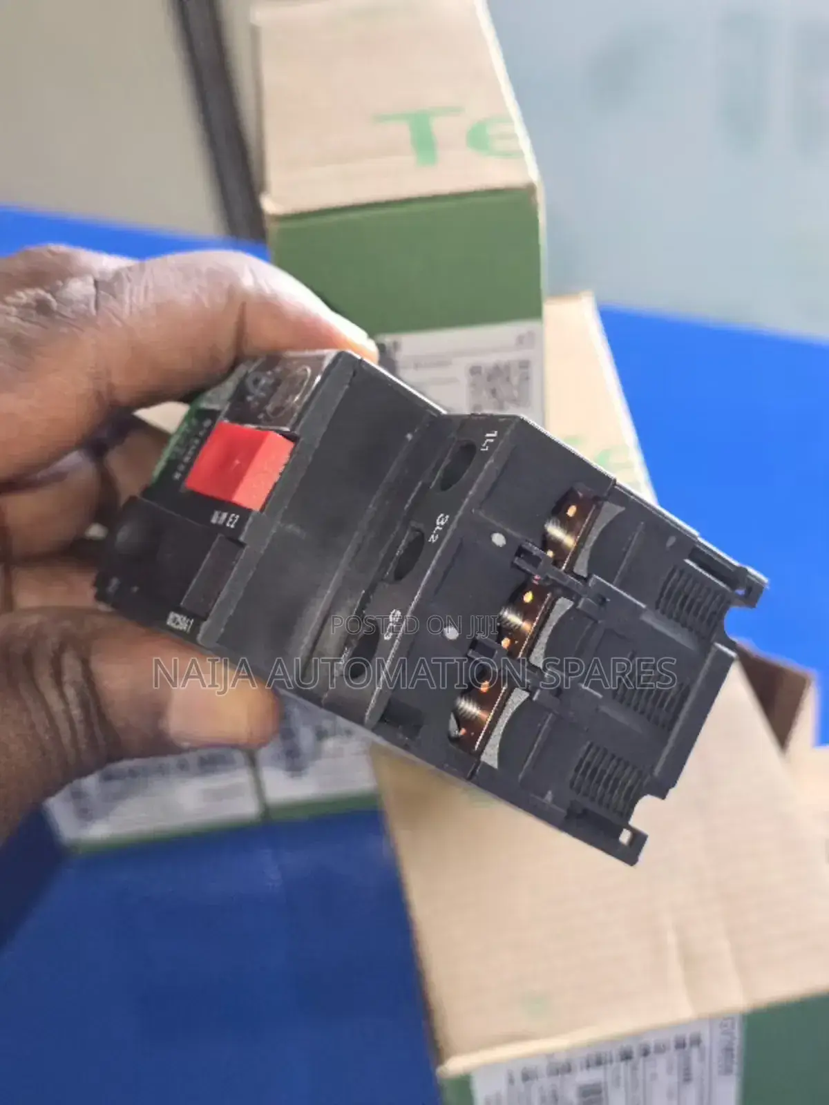Schneider Motor Circuit Breaker | 3pole, 2.5 - 4a | Gv2me08