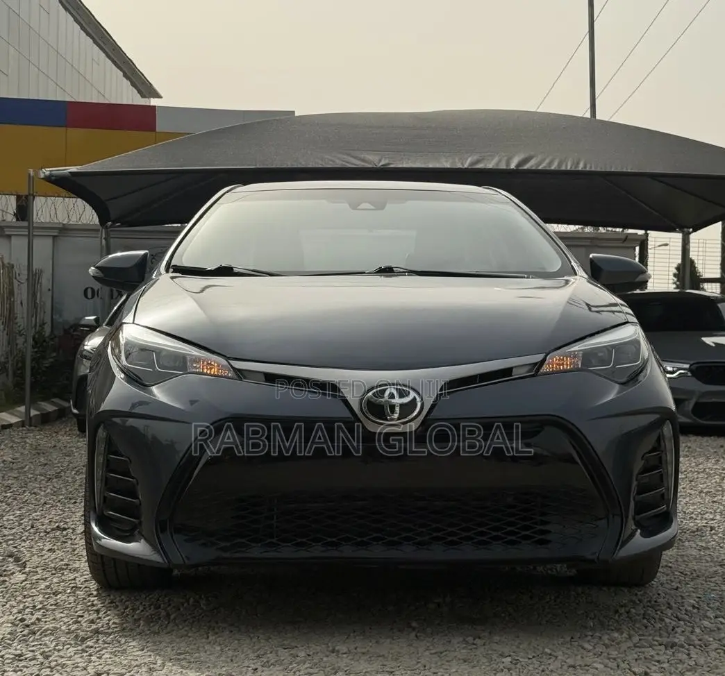 Toyota Corolla SE 4dr Sedan (1.8L 4cyl CVT) 2017 Gray