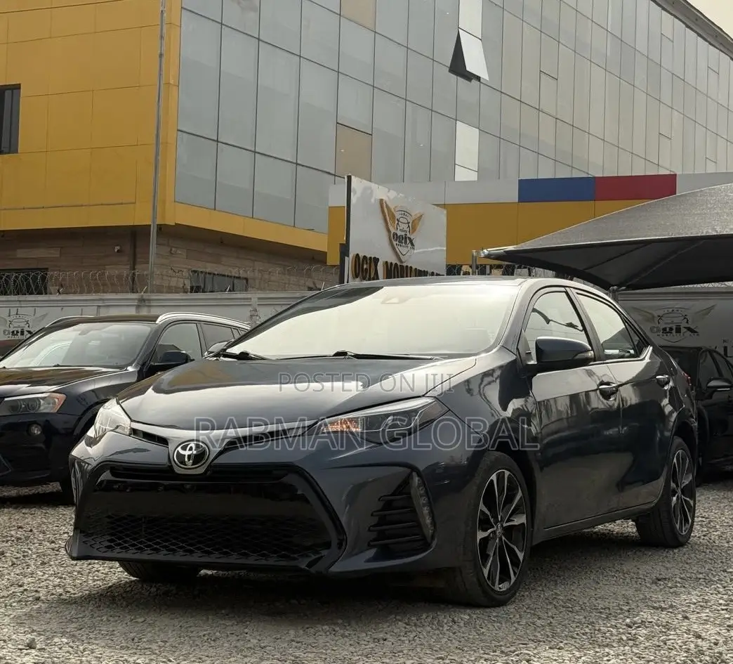 Toyota Corolla SE 4dr Sedan (1.8L 4cyl CVT) 2017 Gray