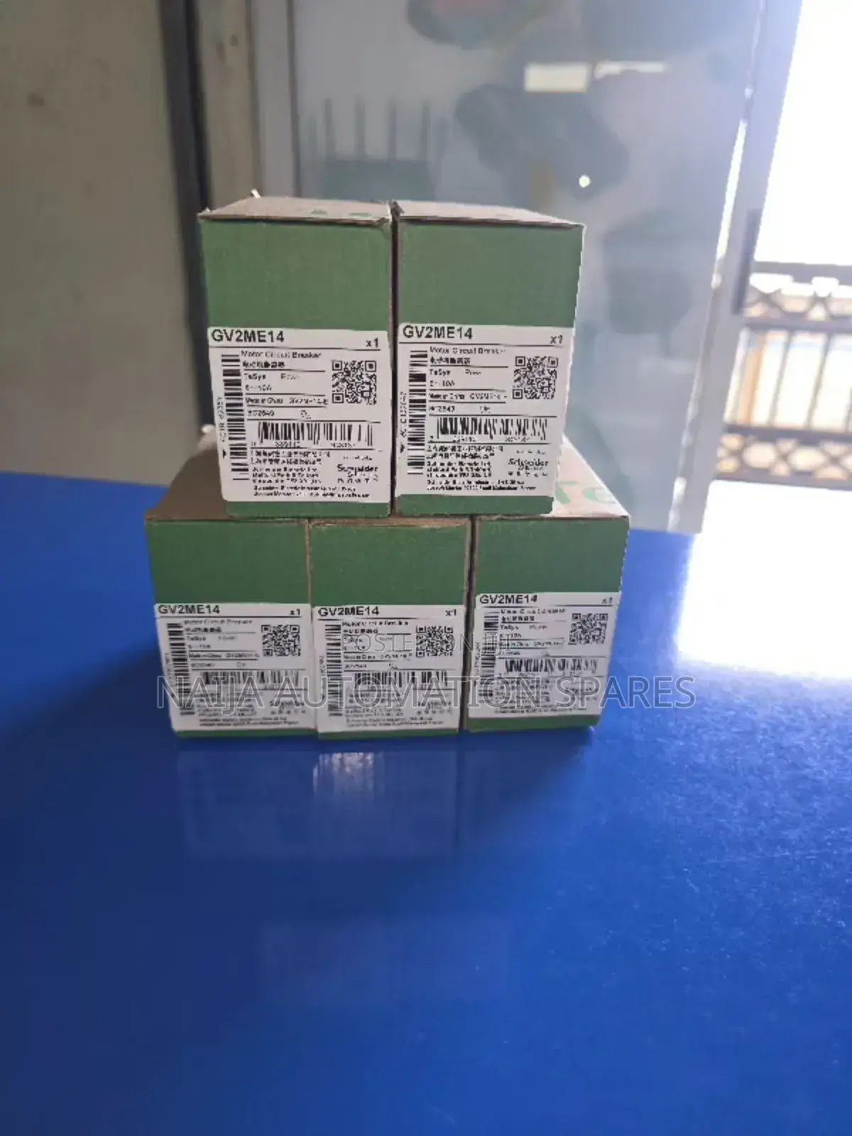 Schneider Motor Circuit Breaker | 3pole, 6-10 a | Gv2me14