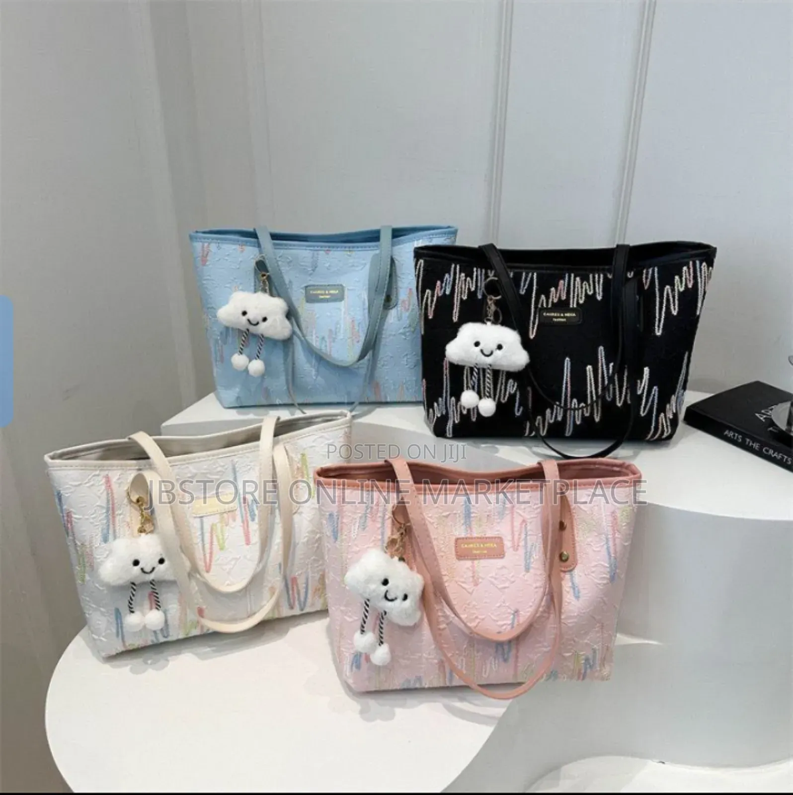 Ladies Fashionable Hand Bag
