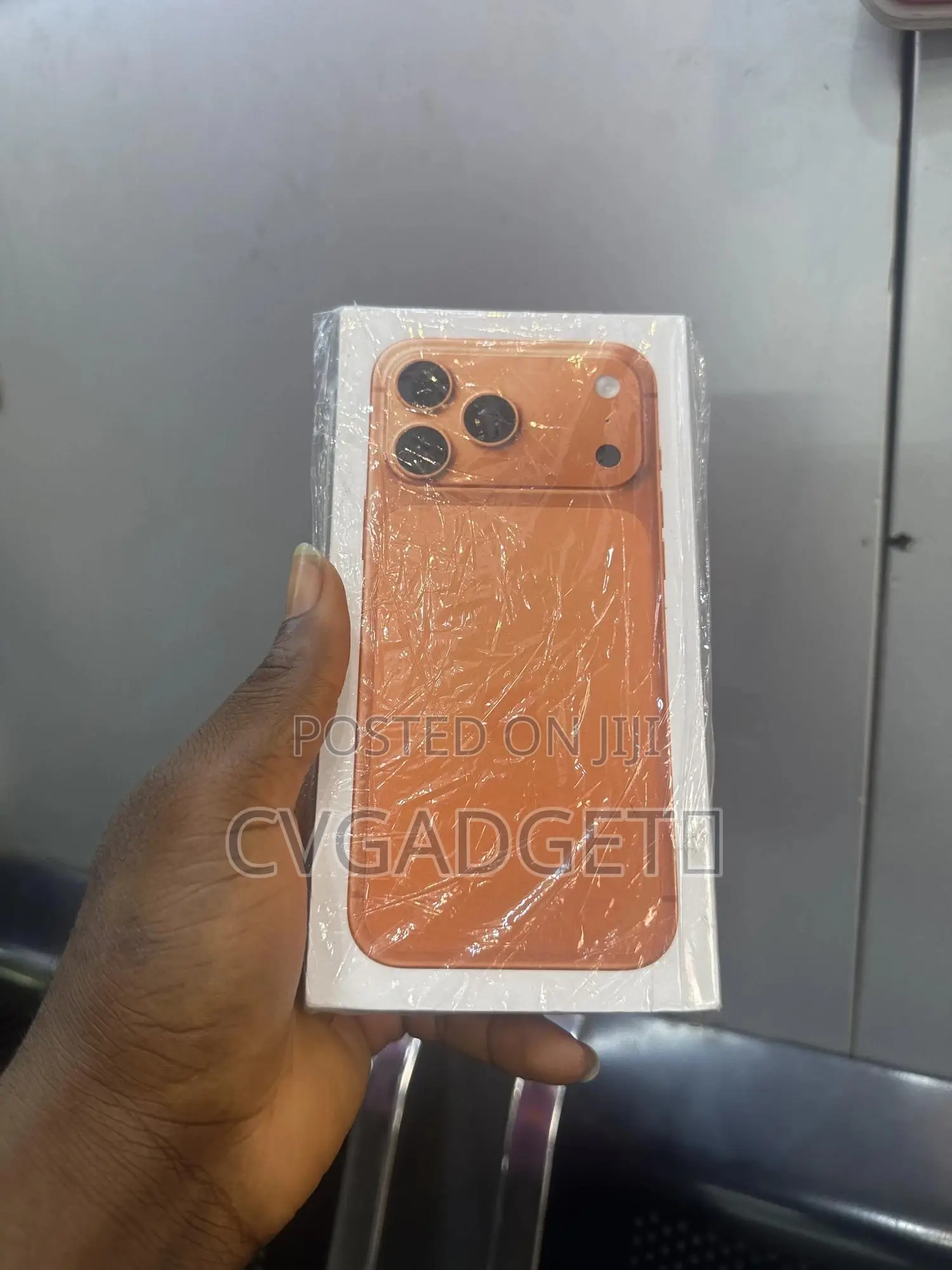 New Apple iPhone 17 Pro Max 256 GB Orange