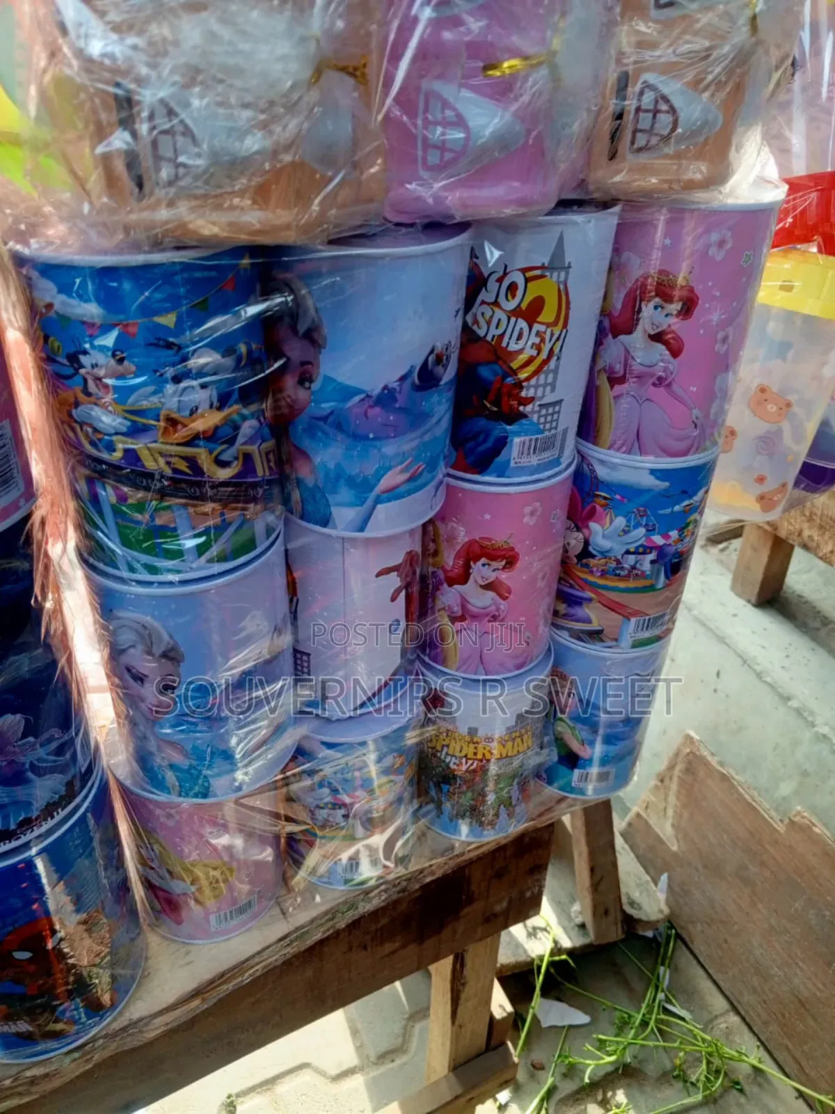 3d Piggybank Big_ Dozen Prize