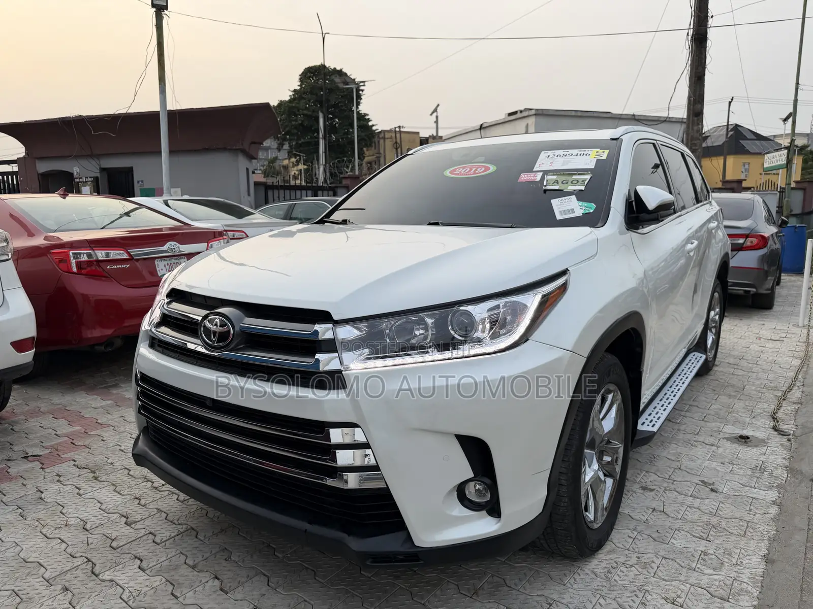 Toyota Highlander Limited 2019 White