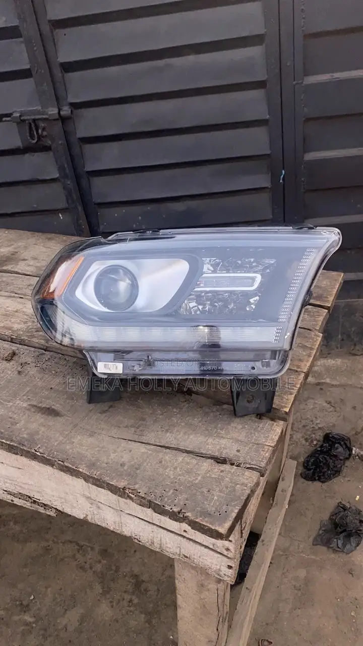 2016 Dodge Durango Front Headlight Lamp (Tokunbo)