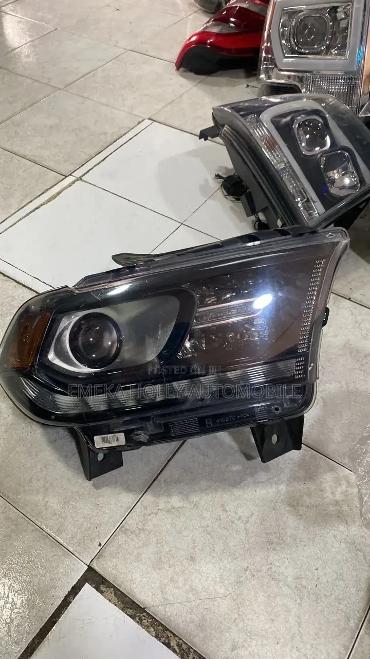 2016 Dodge Durango Front Headlight Lamp (Tokunbo)