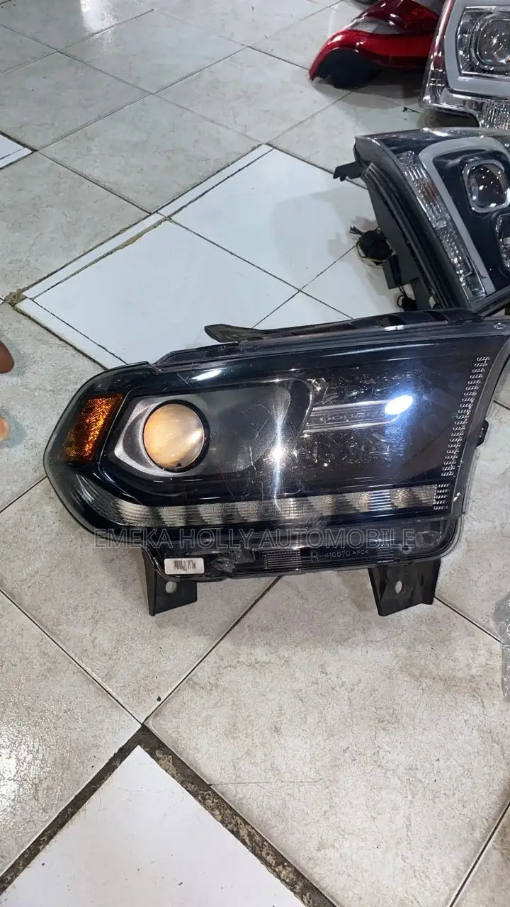 2016 Dodge Durango Front Headlight Lamp (Tokunbo)