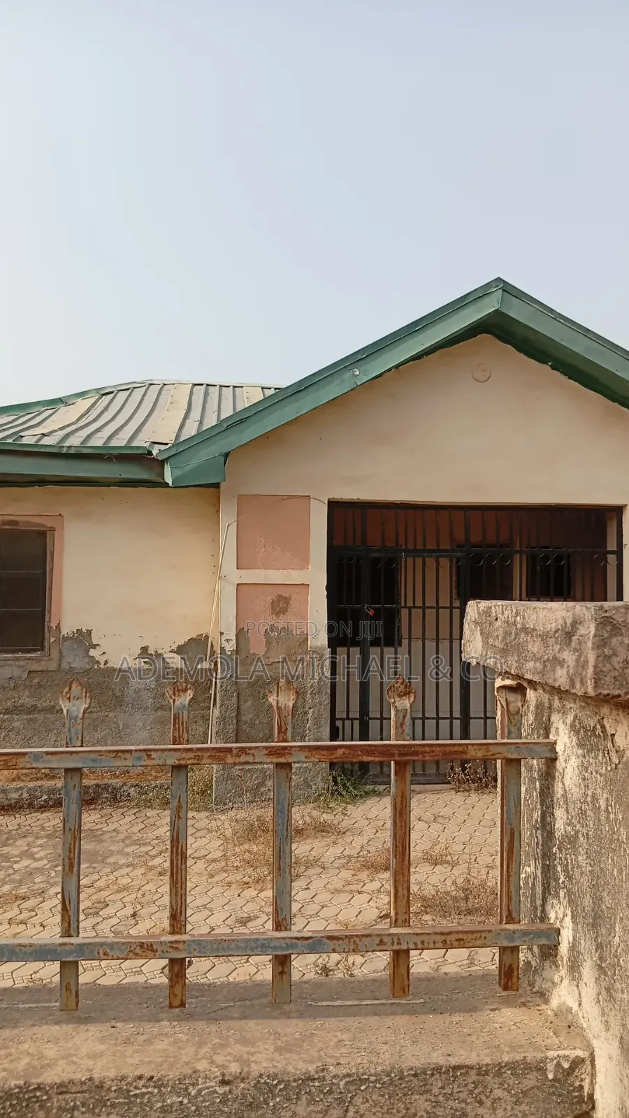 3bdrm Bungalow in Army Estate Kurudu for sale