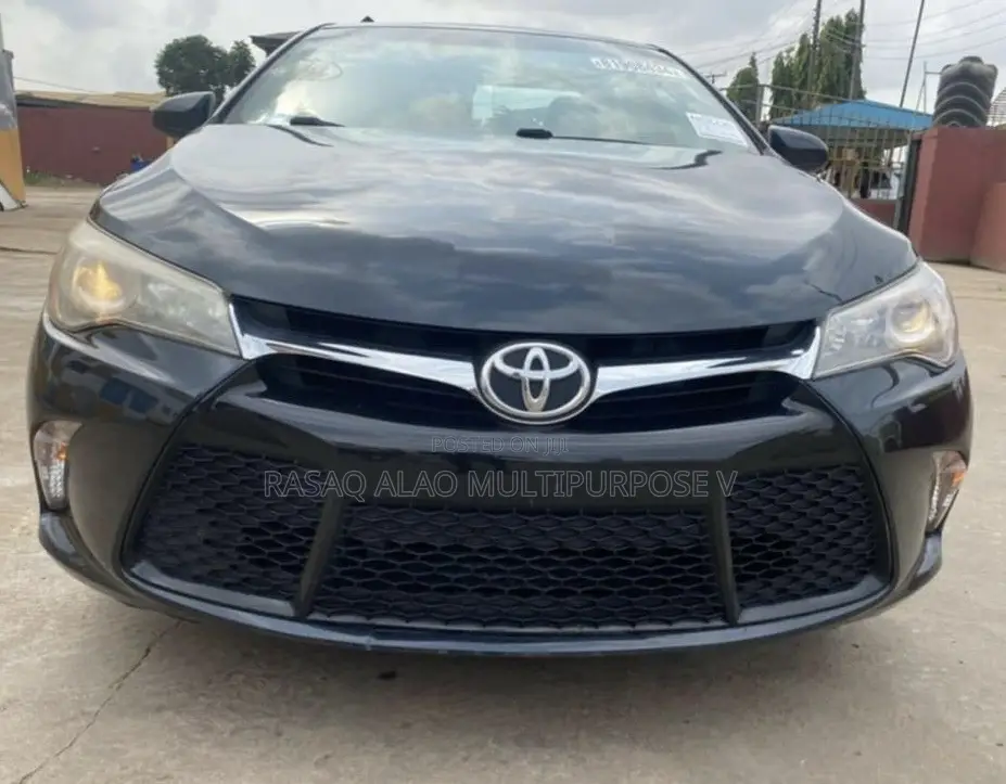 Toyota Camry SE w/Special Edition Pkg (2.5L 4cyl 6A) 2016 Blue