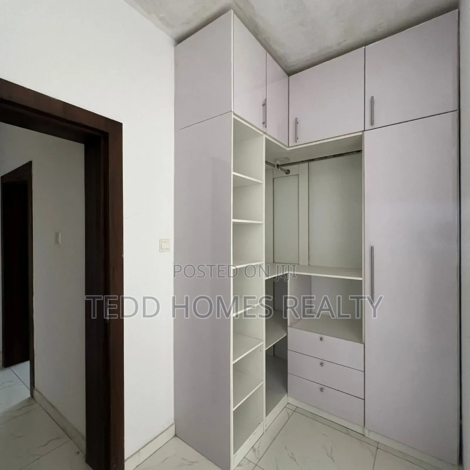 3bdrm Apartment in Lekki for rent