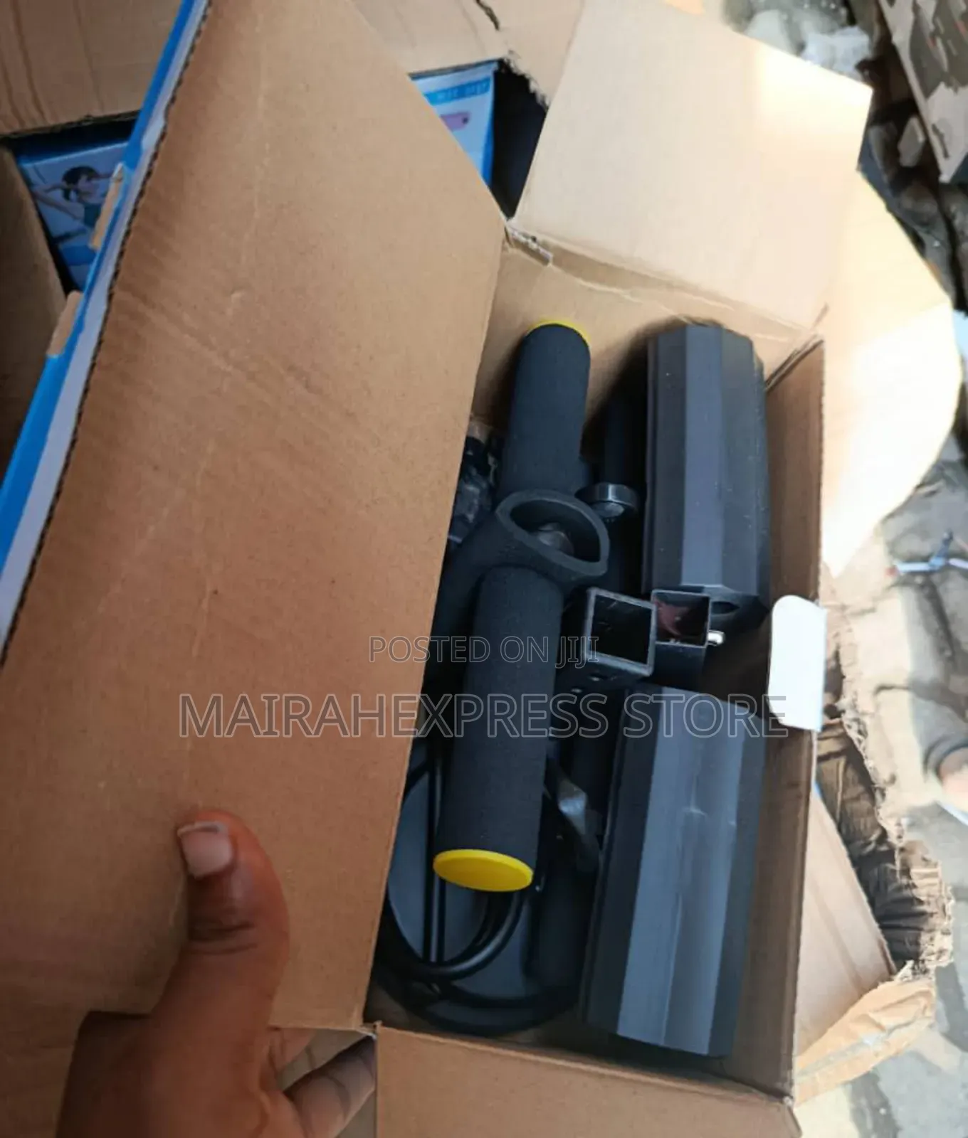 Sit Up Suction Bar With Robe 2sy7
