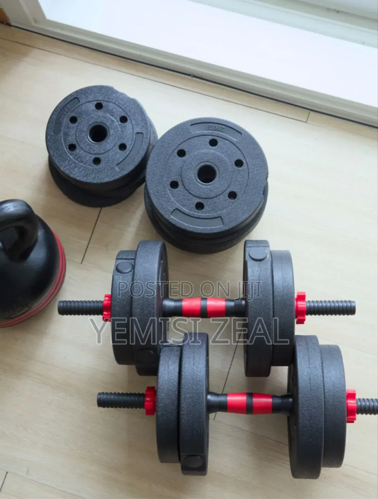 Adjustable 30kg Set Of Dumbbells With Fancy Gloves